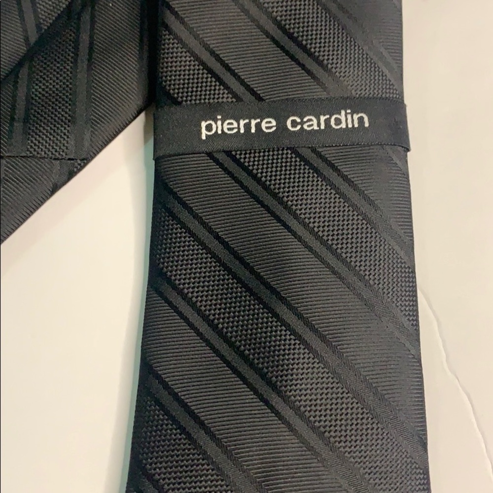 Pierre Cardin Tie - Picture 3 of 4